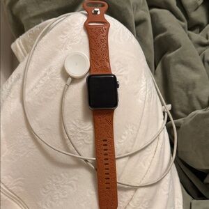 Floral Patterned Smartwatch with Charger